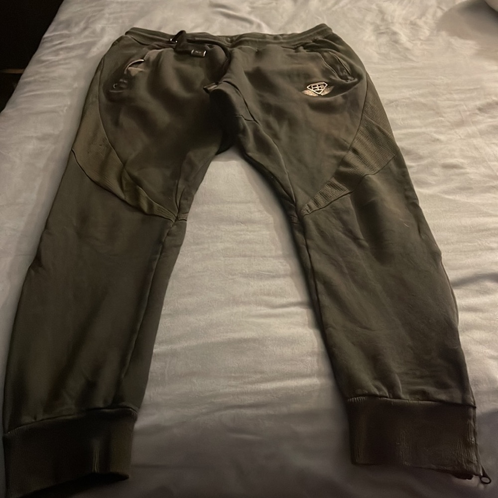 Body Engineers Sweatpants View 2